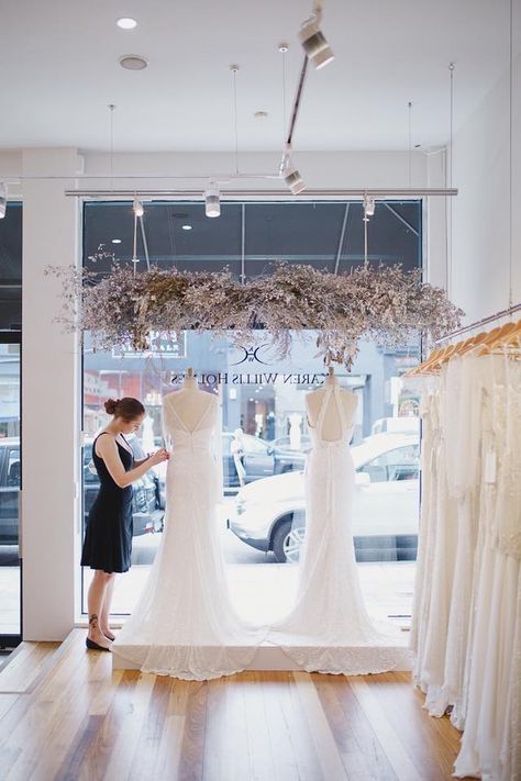 Bridal Boutique Ideas, Wedding Dress Boutique Interior, Dress Store Design, Bridal Boutique Interior Design, Bridal Display, Bridal Shop Interior, Bridal Shop Decor, Bridal Shop Ideas, Bridal Boutique Interior