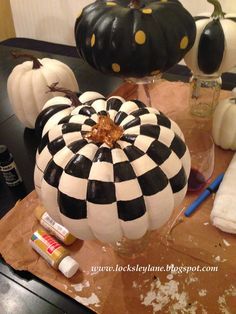 Locksley Lane: MacKenzie-Childs Look A Like Pumpkins#.VayCCNHJCUk#.VayCCNHJCUk Mackenzie Childs Diy, Mackenzie Childs Inspired, Mckenzie And Childs, Pumpkin Topiary, Fall Deco, Autumn Decorating, Pumpkin Decor, Diy Pumpkin, Theme Halloween