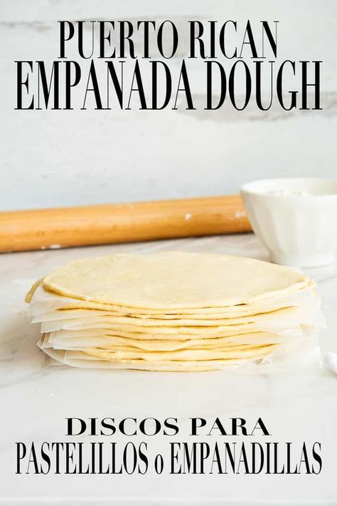 Empanadas Dough For Frying, Peach Empanadas, Dessert Empanadas, Empanadas Recipe Dough, Mini Empanadas, Easy Empanadas Recipe, Empanada Dough, Empanadas Dough, Puerto Rican Cuisine