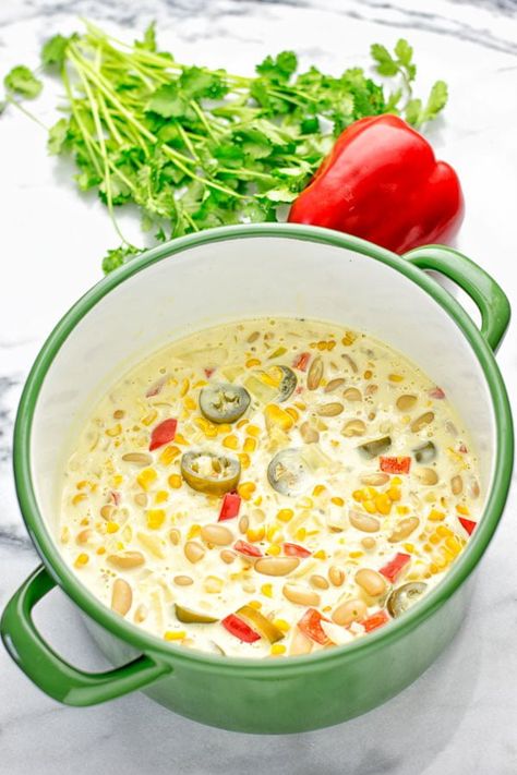 Vegetarian White Chili Recipe, Vegetarian White Chili, White Chili Recipe, Chili Vegan, Vegetarian Chili Recipe, Bawang Bombay, White Chili, Vegan Cream, Vegan Chili