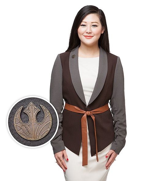 Star Wars Peplum Rey Blazer Star Wars Rey, Star Wars Style, Star Wars Shoes, Star Wars Fashion, Nerd Fashion, Peplum Blazer, Rey Star Wars, Star Wars Merchandise, Fashion Corner