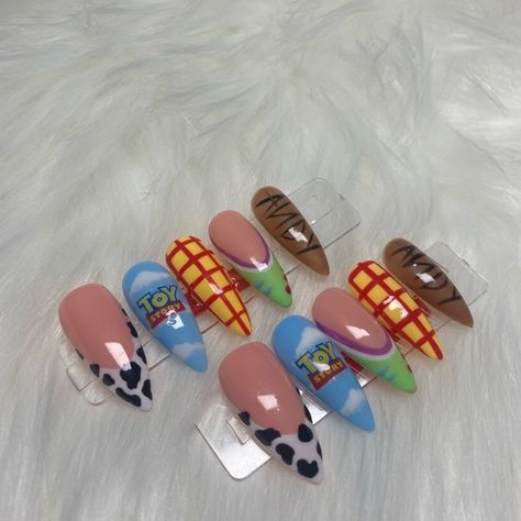 Disney Toy Story Inspired press on nails Toy Story Inspired Nails, Toy Story Nails Acrylic, Toy Story Nail Art, Cosmo Nails, Toy Story Nails, Nail Suggestions, Character Nails, Horror Nails, Halloween Group