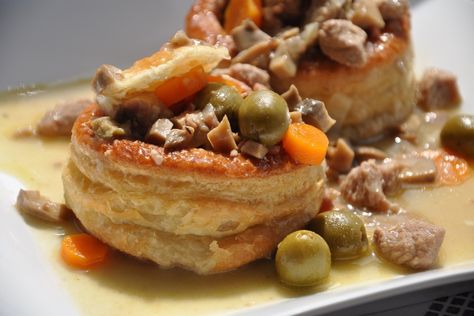 Vol Au Vent, European Recipes, Quiche, All Time, Diner, Check It Out, French Toast, Food And Drink, Sauce