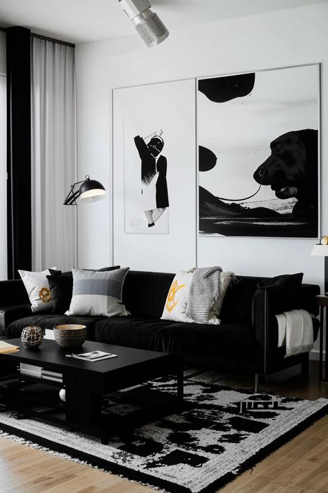 Elevate your living room with the timeless elegance of black and white photography. Discover inspiring decor ideas featuring dramatic portraits, abstract art, and vintage prints. Create a sophisticated and modern space that reflects your unique style. Black And White Apartment Aesthetic, White Apartment Aesthetic, Black And White Apartment, Portraits Abstract, Black And White Living Room Decor, Black White Prints, White Apartment, Above Couch, Apartment Projects