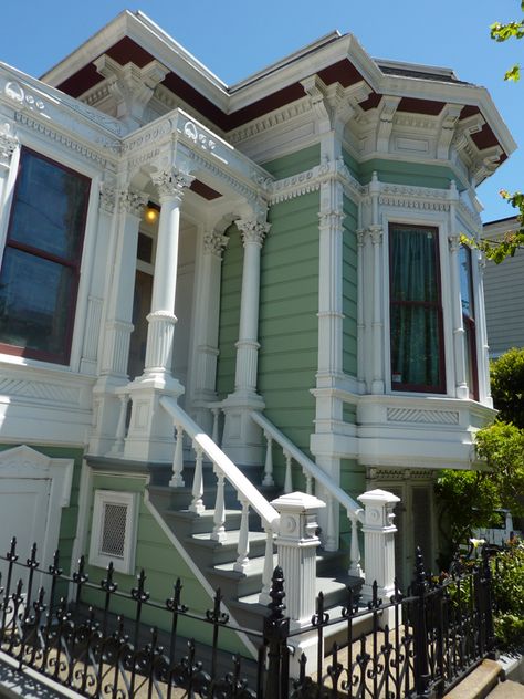 Single story Italianate in the Mission San Francisco Victorian Houses, Bright Color Pallets, Victorian Era Homes, Victorian Colors, Edwardian House, Victorian Architecture, The Mission, Cozy Cottage, Blue House