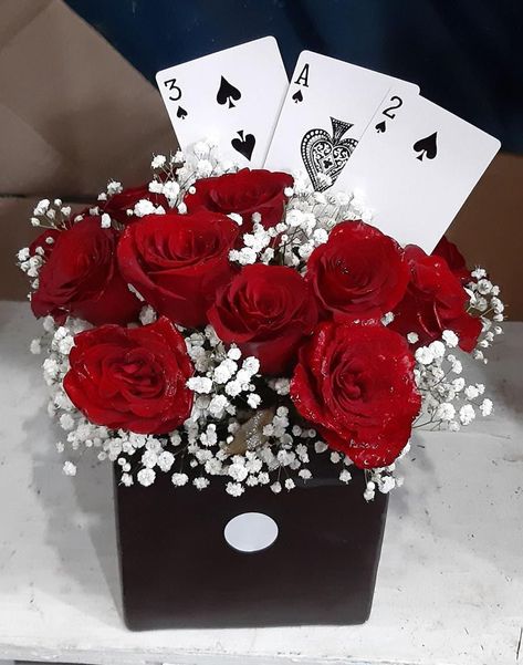 Vegas Party Centerpieces, Casino Flower Centerpieces, Las Vegas Theme Gala, Casino Royale Theme Party Centerpieces, Poker Centerpiece Ideas, Las Vegas Centerpieces, Las Vegas Centerpiece Ideas, James Bond Centerpiece Ideas, Vegas Themed Centerpieces