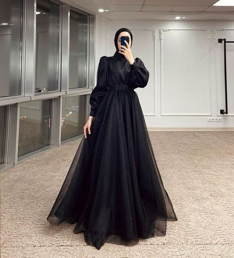 Black Eid Outfits, Black Frocks For Women, Muslim Fashion Dress Gowns, Gamis Satin, Fesyen Islam, Black Wedding Gowns, Hijab Dress Party, Black Ball Gown, Frock For Women