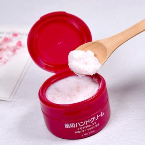 Intensive moisture for cracked hands 🆘 Hands need love too! This fragrance-free cream from Shiseido provides deep moisture for even the driest hands. It's formulated with urea and vitamin E to heal cracks and prevent roughness, leaving your hands feeling soft and smooth. ORDER YOURS: https://bit.ly/4bgX3n9 ____________________ Japan With Love - Your #1 destination for authentic Japanese personal care, F&B, and collectibles. Global shipping. . . . . #japanwithlove #ShiseidoHandCream #DeepM... Cracked Hands, Dry Hands, Fragrance Free, Need Love, Fragrance Free Products, Vitamin E, With Love, Vitamins, Moisturizer