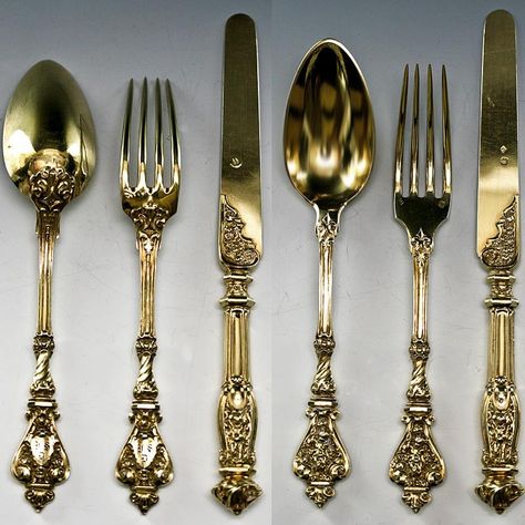 Queille 70 French Vermeil faltware Fancy Cutlery, Beautiful Cutlery, Golden Cutlery, Gold Tableware, Oneida Flatware, Assiette Design, Beautiful Flatware, Luxury Cutlery, Gold Cutlery Set