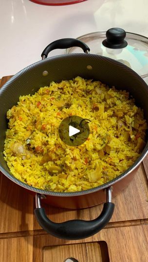 162K views · 8.2K reactions | Curry Saltfish seasoned rice 😋❤️😋

Recipe on my YouTube Channel Cally J’s Kitchen link in my bio 🔔

#JamaicanFood #Yaad #Jamaica #Cooking #Food #Homemade #foodphotography #meals #breakfast #lunch #dinner #soup #yummy #delicious #instapic #foodgasm #foodstagram #Jamaica #Jamaicaeats #Jamaicafood #instagood #instafood #foodoftheday #foodstagram #saturday #caribbeanfood | Cally J's Kitchen 🇯🇲 | callykitchen_1 · Original audio Meals Breakfast, Dinner Soup, Jamaica Food, Jamaican Curry, Seasoned Rice Recipes, Food Homemade, Seasoned Rice, Jamaican Recipes, Caribbean Recipes