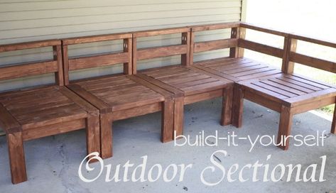 2x4 Patio Furniture, Diy Outdoor Sectional, Outdoor Furniture Ideas Backyards, Patio Furniture Diy, Patio Furniture Makeover, Outdoor Sectional Furniture, Garden Wood, Pallet Patio Furniture, Best Outdoor Furniture