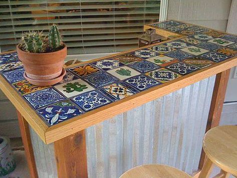 35+ Creative and Cheap DIY Outdoor Bar Ideas You Need To Try Diy Wine Bar, Bar En Plein Air, Diy Outdoor Bar, Woodworking Blueprints, Buffet Hutch, Outdoor Kitchen Countertops, Bar Plans, Outside Bars, Outdoor Bar Furniture