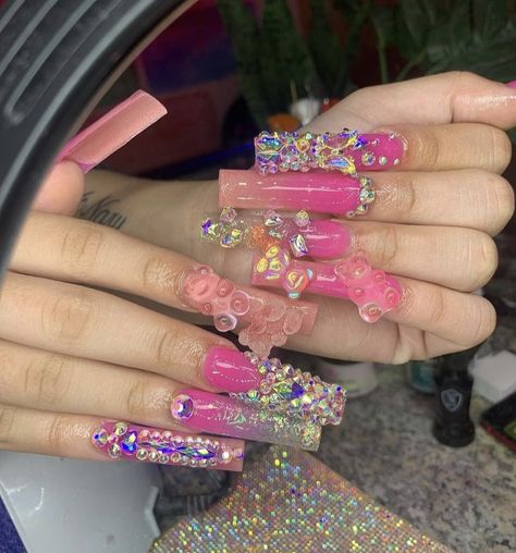 Boujee Nails Acrylic Long, Magical Girl Wand, Nails Acrylic Long, Xxl Nails, Boujee Nails, Nail Art Printer, Fye Nails, Funky Nail Designs, Bling Nail Art