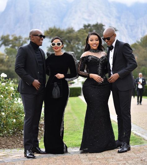 Faith Nketsi is happy again, enjoying some wedding vibes, a few days after her husband Nzuzo Njilo was granted bail. Dress For Black Women, Faith Nketsi, Dresses For Special Occasions, Gala Fashion, Black Attire, Long Gown Dress, Black Mermaid, Happy Again, Curvy Women Outfits