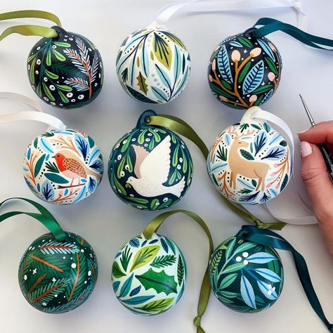 Hand Painted Xmas Baubles, Hand Painting Ornaments Diy, Pottery Christmas Baubles, Paint Your Own Baubles, Hand Painted Ceramic Baubles, Hand Painted Ball Ornaments, Christmas Bauble Painting, Painted Ceramic Baubles, Winter Pottery Painting