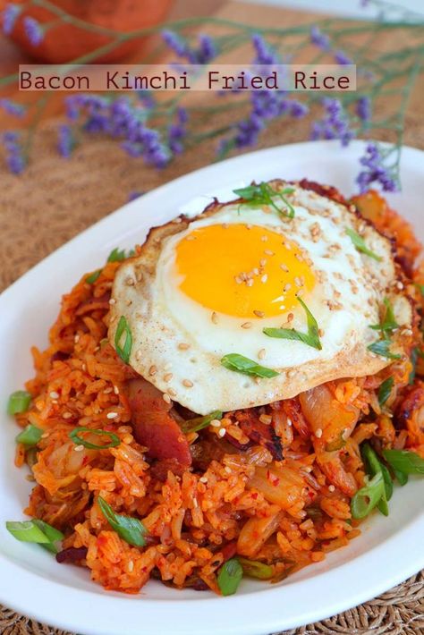 Bacon Kimchi Fried Rice Recipe & Video - Seonkyoung Longest Kimchi Bacon Fried Rice, Bacon Kimchi, Fluffy Dumpling Recipe, Spicy Tuna Recipe, Taiwanese Fried Chicken Recipe, Orange Cauliflower Recipes, Kimchi Food, Kimchi Fried Rice Recipe, Chines Food