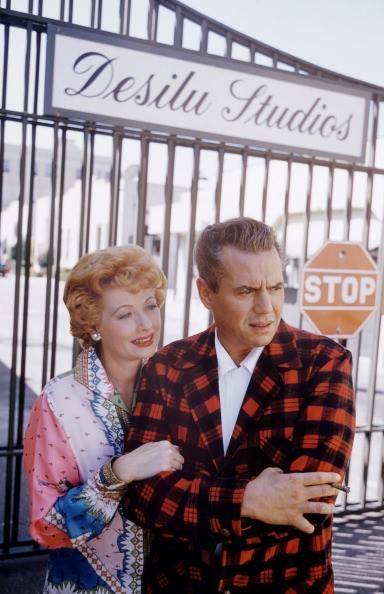 Lucille Ball and Desi Arnaz at Desilu Studios, 1958 Lucie Arnaz, Female Comedians, Lucille Ball Desi Arnaz, Lucy And Ricky, Desi Arnaz, Hollywood Studio, Star Students, Lucille Ball, Love Lucy