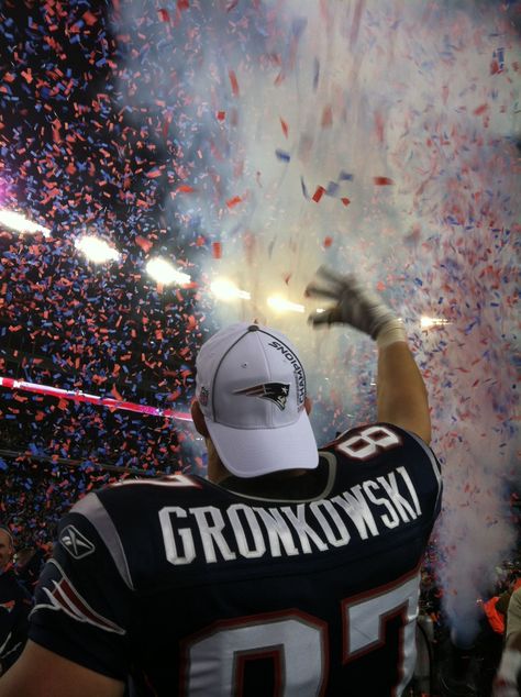 We're going to the 'ship! Go Pats, England Sports, New England Patriots Football, Gillette Stadium, Rob Gronkowski, Patriots Fans, Boston Strong, Patriots Football, Boston Sports