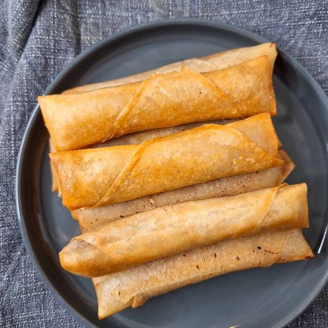 Lumpia Shanghai - Fried Filipino Spring Rolls Pork Lumpia Recipe Filipino, Pork Lumpia Recipe, Vegetable Lumpia Recipe, Lumpia Shanghai Recipe, Lumpia Wrapper Recipe, Pork Lumpia, Lumpia Recipe Filipino, Vegetable Lumpia, Filipino Spring Rolls