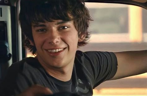 Devin Bostick, Roderick Heffley, Devon Bostick Rodrick, Rodrick Rules, Hot Emo Guy, Rodrick Heffley, Devon Bostick, Emo Men, Diary Of A Wimpy