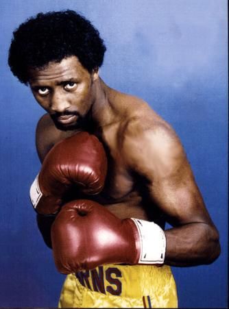 Thomas "Hitman" Hearns, American Boxing Legend (1958-) Tommy Hearns Boxing, Boxing Gloves Reference, Thomas Hearns, Black Boxers, Vintage Boxer, Boxing Images, Hit Man, Muhammed Ali, Martial Arts Boxing