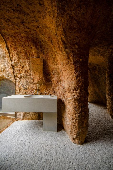 House & Restaurant by Junya Ishigami Bathroom Rock, Japanese Architecture Interior, Junya Ishigami, Japan Architecture, Restaurant Seating, Minimal Architecture, Architecture Wallpaper, Small Courtyards, Japanese Architect