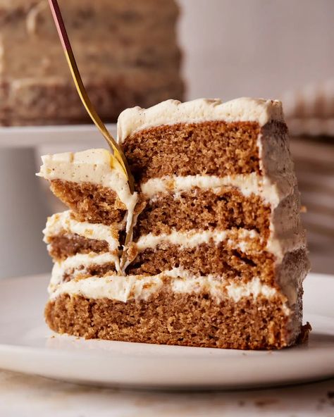 Chai Cake with Brown Butter Cream Cheese Frosting | Bonni Bakery Chai Cake Recipe, Brown Butter Cream Cheese Frosting, Brown Butter Cream Cheese, Chai Cake, Brown Butter Frosting, Butter Cream Cheese Frosting, Orange Chocolate Cake, Chocolate Bundt Cake, Chocolate Cream Cheese