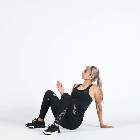 5 Full-Body Bodyweight Exercises to Build Muscle | Fitness | MyFitnessPal Workout Hips, Exercises To Build Muscle, Full Body Bodyweight Workout, Full Body Weight Workout, Bodyweight Training, Plyometric Workout, Fitness Pal, Bodyweight Exercises, My Fitness Pal