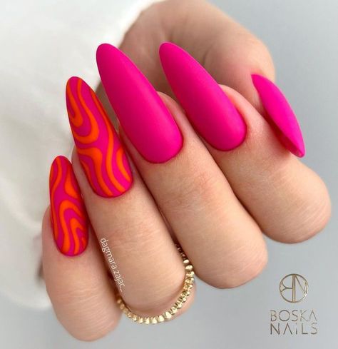 Neon Red Nails Design, Late Summer Nail Ideas Short, Nail Ideas Emo, Late Summer Nails, Fresh Manicure, Swirl Nail, Summer Nails Ideas, Summer Nail Ideas, Nails 2022