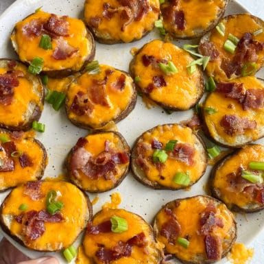 Loaded Potato Slices, Mini Potato Skins, Potato Skins Easy, Potato Skin Bites, Potato Skins Appetizer, Leftover Mashed Potato Pancakes, Mashed Potato Pancakes, Potatoe Skins Recipe, Potato Appetizers