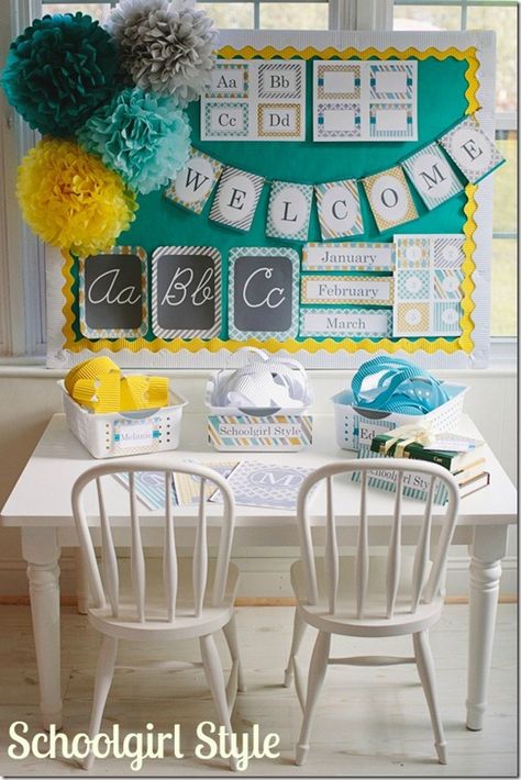 Classroom Couture–Sunny Skies  I want to do this for my new classroom!! Classroom Color Scheme, Vip Kid, Classroom Style, Classroom Decor High School, Classroom Makeover, Classroom Layout, Classroom Decor Themes, School Room, New Classroom