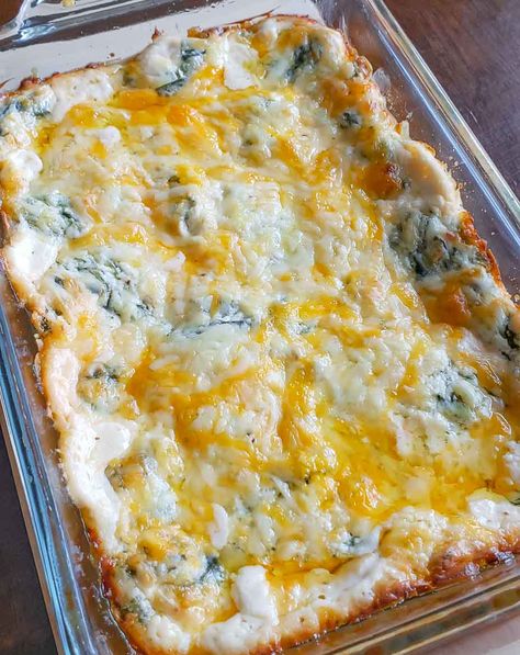 Artichoke And Asiago Dip Recipe, Recipes With Asiago Cheese, Asiago Cheese Dip, Asiago Cheese Recipes, Summer Appetizers Easy, Delicious Dips Recipes, Cheesy Dip, Metabolism Diet, Spinach Recipe