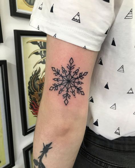 Snowflake Tattoo, Winter Tattoo, Snow Tattoo, Snow Flake Tattoo, Tattoo Apprenticeship, Mark Tattoo, Christmas Tattoo, Forearm Tattoo Women, Delicate Tattoo