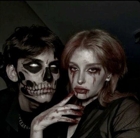 nevio falcone and isabella vitiello ⋆ sins of the fathers Drag Make-up, Halloween Makeup Pretty, Couples Halloween Outfits, Cute Couple Halloween Costumes, Halloween Makeup Inspiration, Halloween Makeup Tutorial, Edgy Makeup, Halloween Costumes Makeup, Halloween Inspo