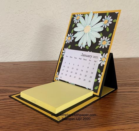 Daisy Lane 2021 Calendar - Kim Plays with Paper Handmade Mini Desk Calendars, Handmade Desk Calendar, Notepad Crafts, Diy Desk Calendar, Calendar Holder, Bloc Note, Easel Calendar, Mini Desk Calendar, Calendar Craft