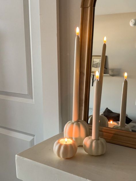 Diy Pumpkin Candle, Easy Diy Fall Decor, Fall Candle Holders, Diy Keramik, Pumpkin Candle Holder, Diy Fall Decor, Diy Rustic Home, Pumpkin Candle, Fall Candle