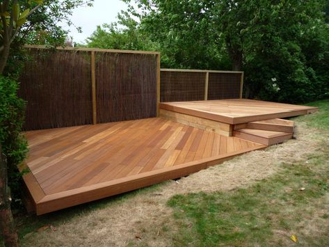 Angled Deck, Wooden Deck Designs, Wood Deck Designs, Pergola Diy, Hardwood Decking, Pergola Swing, Patio Pergola, Wooden Deck, Garden Ideas Cheap