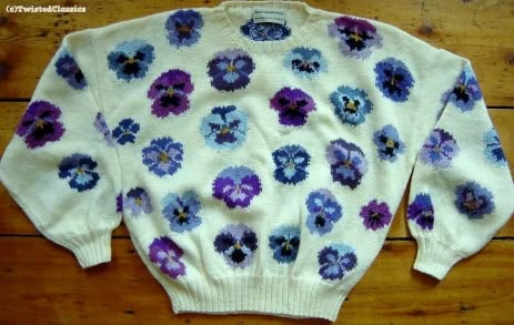 pansy – twistedclassicsblog – knitwear and nature Designer Knitwear, Hand Knitted Sweaters, Knitwear Design, Vintage Knitting, Knitting Inspiration, Dream Clothes, Yarn Crafts, Knit Patterns, Pansies