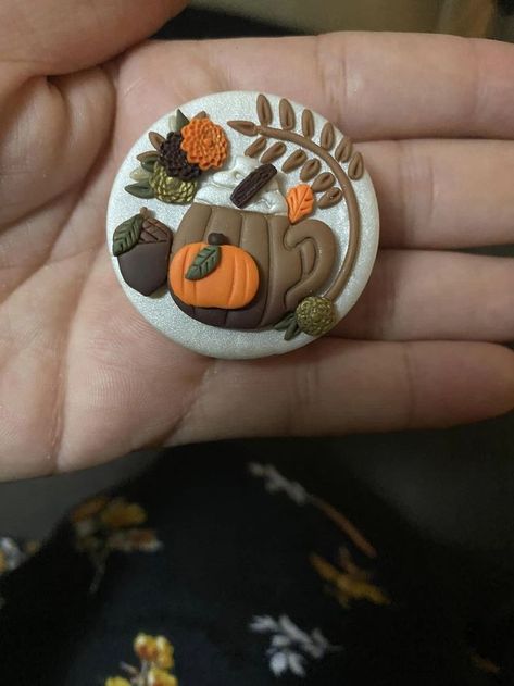 Handmade polymer clay pop socket. Perfect for fall time. Polymer Clay Pop Socket, Clay Pop Socket, Polymore Clay, Fall Polymer Clay, Pop Socket, Fall Time, Clay Creations, Handmade Polymer Clay, Badge Reel