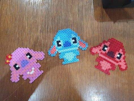 Stitch And Angel Perler Beads, Pixel Art Animals, Angel Stitch, Hama Beads 3d, Melt Beads Patterns, Hamma Beads Ideas, Easy Perler Bead Patterns, Pixel Beads, Melty Bead Patterns