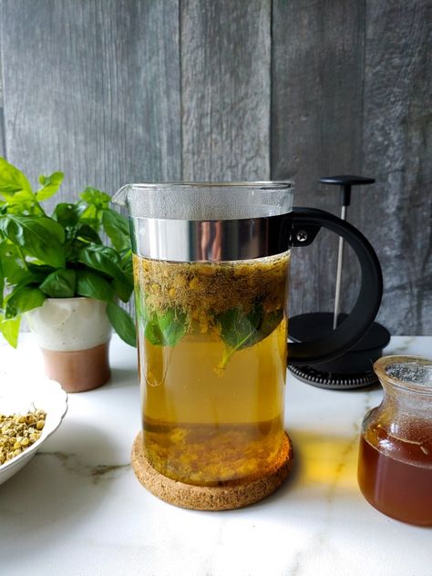 Chamomile and basil iced tea (Κρύο τσάι από χαμομήλι και βασιλικός) – Taking the guesswork out of Greek cooking…one cup at a time Basil Iced Tea, Basil Tea, Greek Recipes Authentic, Greek Cooking, Homemade Tomato Sauce, Chamomile Tea, Sweet Smell, Punch Recipes, Inspired Recipes