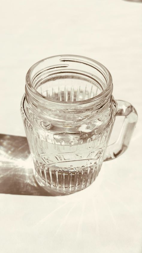 Aesthetic picture of Water in a mason jar Glass Jar Aesthetic, Mason Jars Aesthetic, Aesthetic Glass Of Water, Mason Jar Photography, Glass Jar Photography, Mason Jar Aesthetic, Mason Jar Water Aesthetic, Water Pictures, Aesthetic Picture