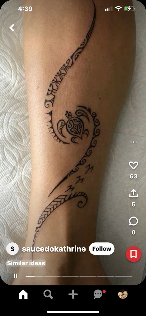 Small Samoan Tattoo, Hawaiian Turtle Tattoos For Women, Hawaiian Tribe Tattoos For Women, Hawaiian Tattoos For Women Meaning, Guam Tattoo Women, Polynesian Turtle Tattoo Design, Island Tattoos For Women, Maui Nails, Islander Tattoos