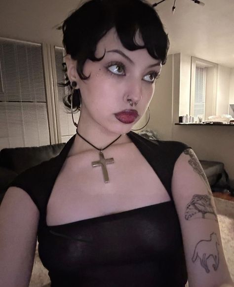 Dark Makeup Looks, Goth Hair, Swag Makeup, Goth Makeup, Dark Makeup, Cut My Hair, Dream Hair, Pixie Hairstyles, Pretty Makeup