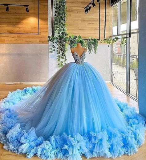 Sparkly Quinceanera Dresses, Ball Gown Blue, Puffy Prom Dresses, Red Quinceanera Dresses, Gown Blue, Pretty Quinceanera Dresses, Blue Corset, Dresses Ball Gown, Princess Ball Gowns