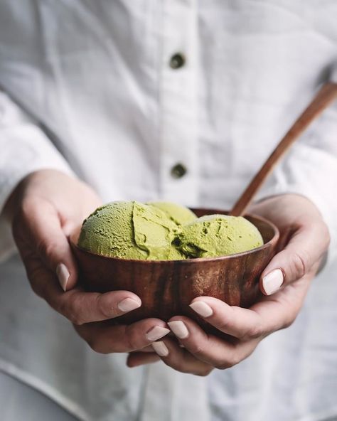 10 ways to add wow factor to your tabletop food styling Hands Holding Bowl Reference, Holding Bowl Reference, Hand Advertising, Matcha Illustration, Tabletop Styling, Narrative Painting, Kai Photo, Desert Photos, Green Ice Cream