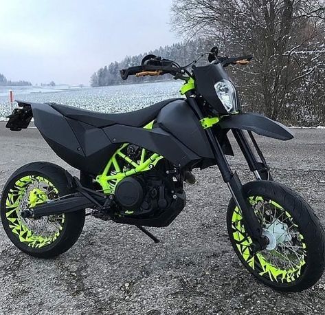 [New] The 10 Best Photography Today (with Pictures) #Photography Custom Dirt Bike, Ktm Dirt Bikes, Ktm Supermoto, Harley Gear, Dirt Bike Gear, Cool Dirt Bikes, Image Moto, Motorcross Bike, Мотоциклы Cafe Racers