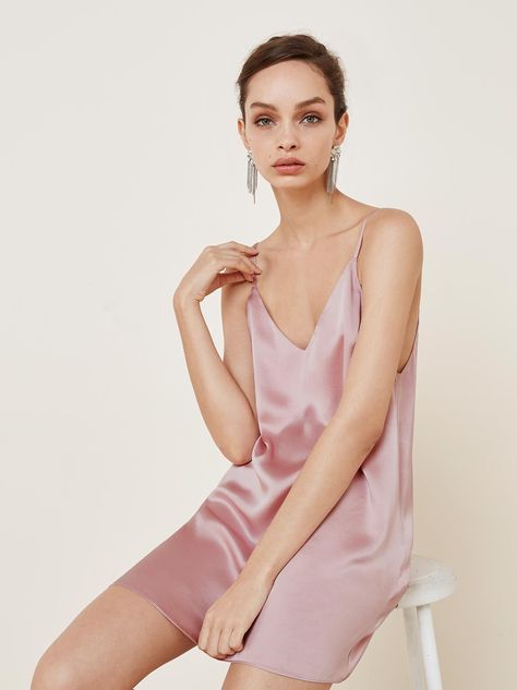 bushy/greene Mini Slip, Mini Slip Dress, New Fashion Trends, Pink Mini, Passion For Fashion, Spring Summer Fashion, Silk Dress, Pink Dress, Dress To Impress