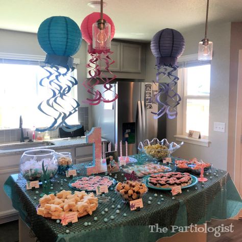 The Partiologist: Under the Sea Themed 1st Birthday! Oneder The Sea Birthday Party, Oneder The Sea Smash Cake, Under The Sea 1st Birthday Girl, One Der The Sea First Birthday, Oneder The Sea 1st Birthday Girl, Oneder The Sea 1st Birthday, Pink Chocolate, Sea Birthday Party, Cake Lace