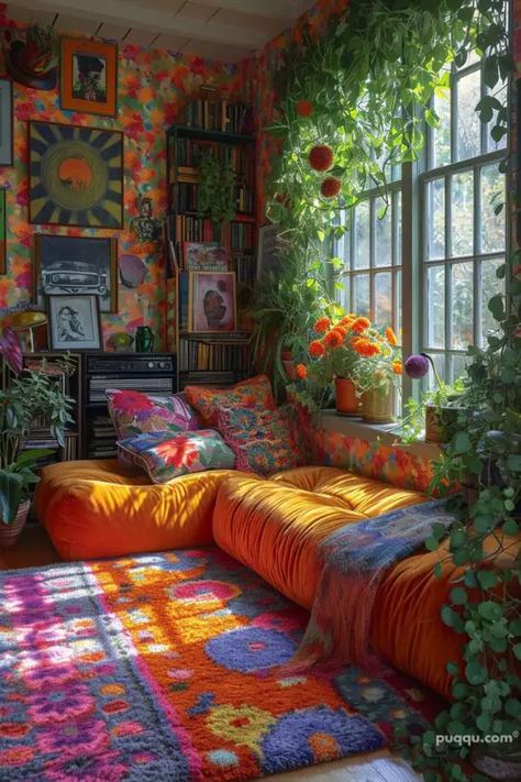 Puqqu - Ideas and Inspiration for Every Occasion 70s Room Aesthetic, Dream Beds, 70s Living Room Decor, 70s Room, 70s Living Room, 70s House, 70s Interior, Cosy House, Flat Decor